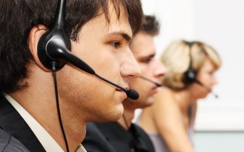 Spotřebitelský problém? Volejte 299 149 009